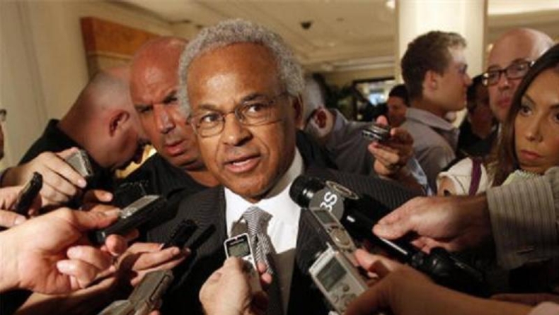 Χάντερ: «Το σκέφτεται ο Μπράιαντ»