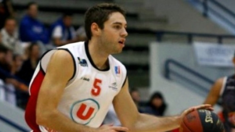 Ποδαρικό με νίκη η Τσιμπόνα