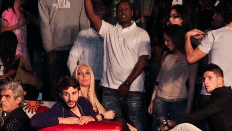 Λατρεία για Αμπντούν και Μιραλάς