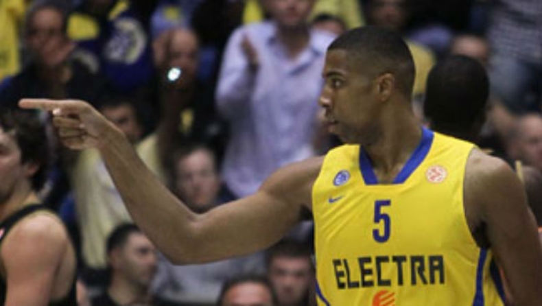 Συμφώνησε και μένει ο Χέντριξ!