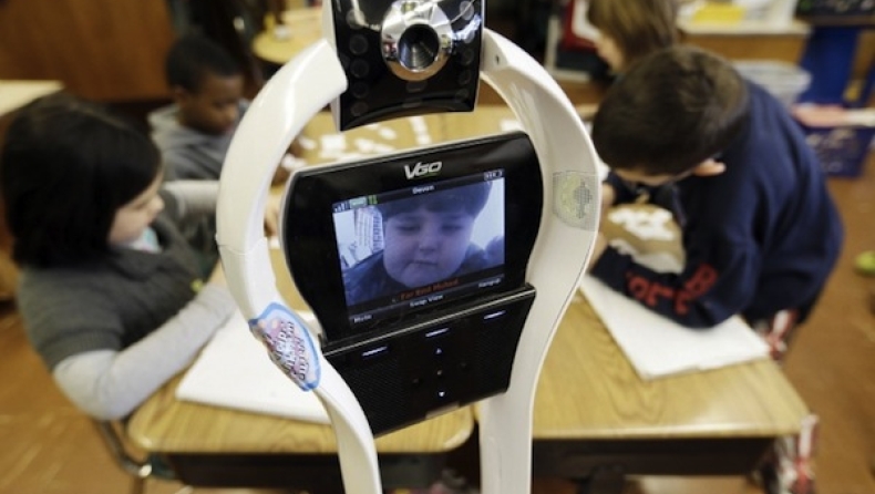 Μαθητής εξ' αποστάσεως με βοήθεια ρομπότ!