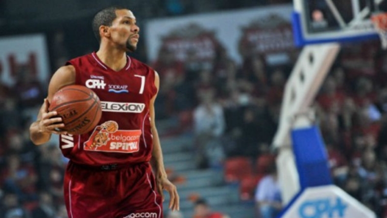 Χάμιλτον στην λίστα του «Ντούντα»