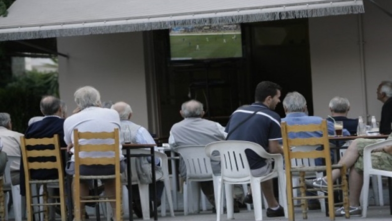 Πυροβολισμοί και αίμα σε καφενείο‏