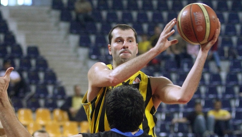 Στην ΑΕΚ Λάρνακας ο Κακιούζης!