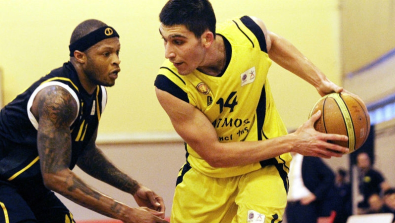 Συνεχίζει στη Μπιέλα ο Κασελάκης