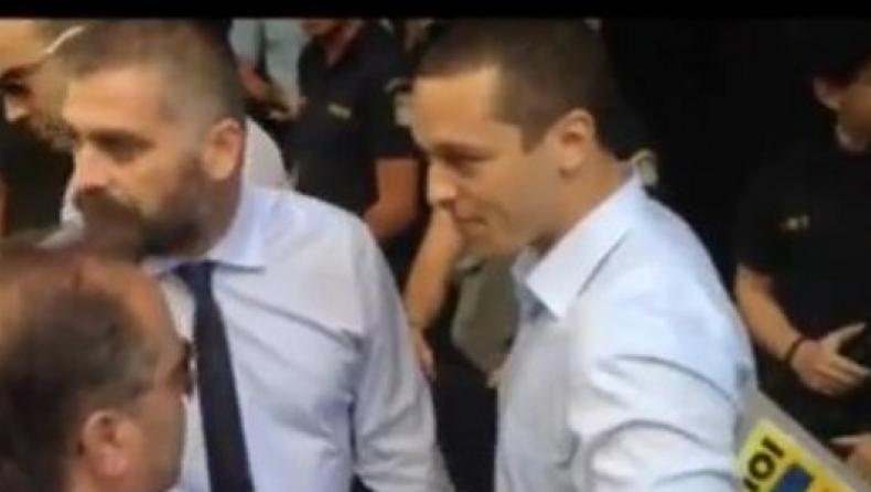«Έξω η Χρυσή Αυγή» - Χ.Α:«Οχι σε μας αυτά»