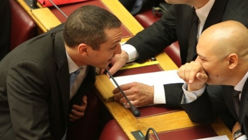 Kασιδιάρης, «Καιάδας» και Γκλέτσος... live!