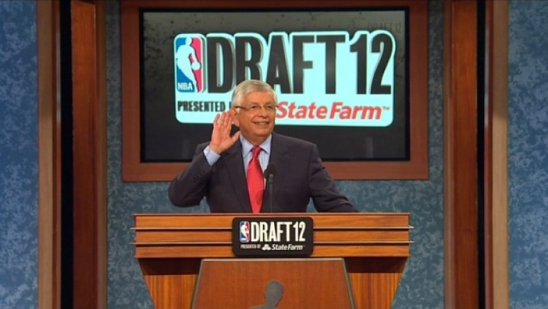 Στερν και τα μυαλά στα μπλέντερ! (vids)