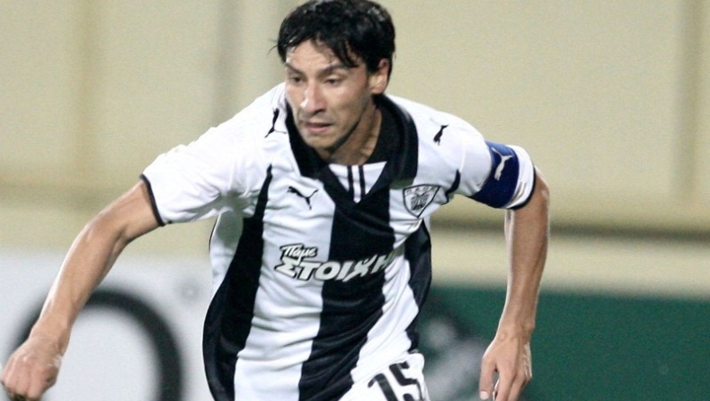 Τα χαρίζει για να... την κάνει!