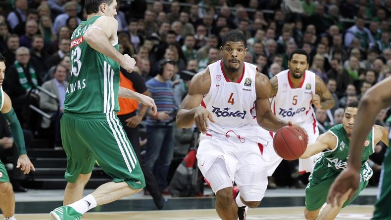 «Μας ξύπνησαν οι μπουνιές»