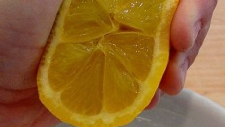 Στημένο σαν λεμονόκουπα