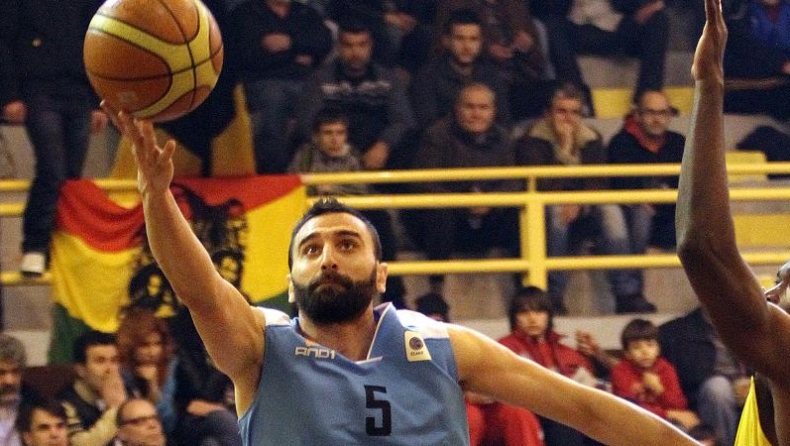 Ένας στους δύο κερδίζει