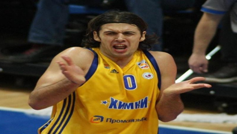 Αήττητη η Χίμκι, με Λουκά η Σπαρτάκ