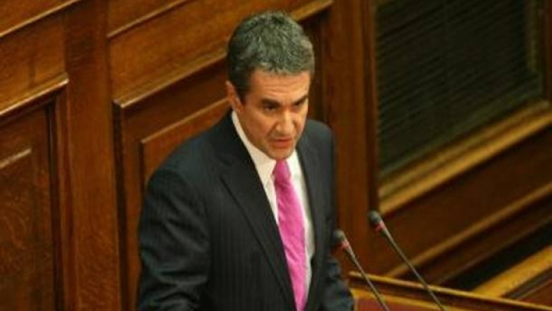 «Λοβέρδο, κρύψου σε καμιά τρύπα»