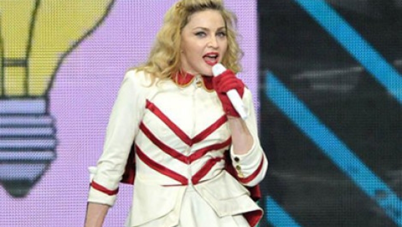 Αποδοκίμασαν τη Μαντόνα