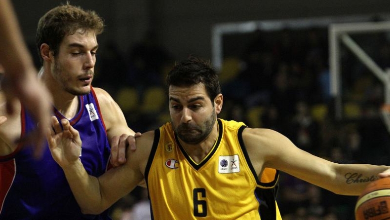 Διπλό πρόβλημα ενόψει Περιστερίου