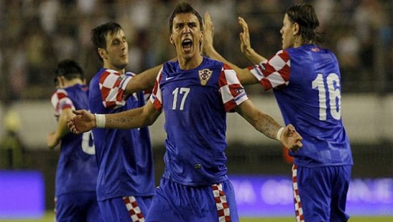 Ανατροπή... κορυφής και ξύλο!