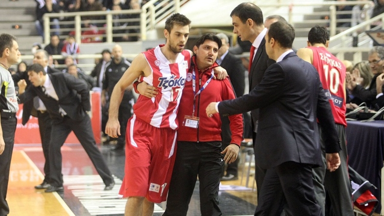 Αγωνία για Μάντζαρη