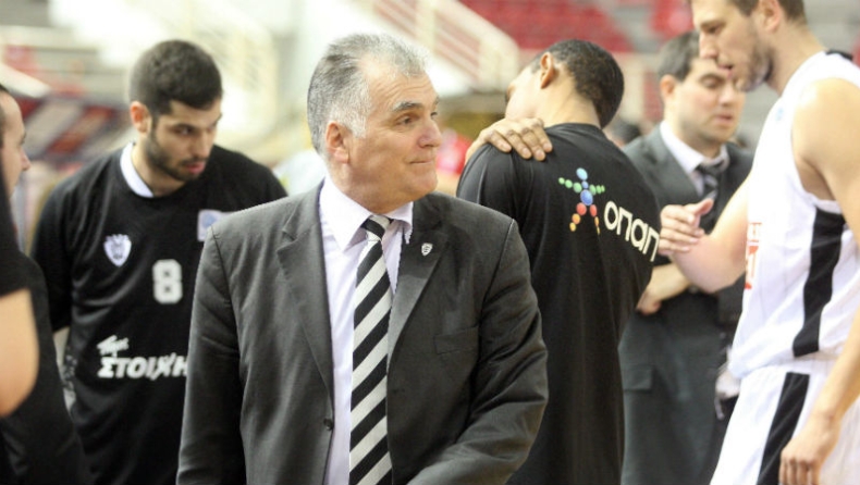 «Όλοι μαζί μια γροθιά!»