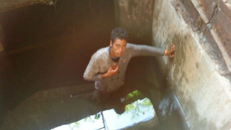 Αστυνομικός πέταξε μετανάστη σε πηγάδι!