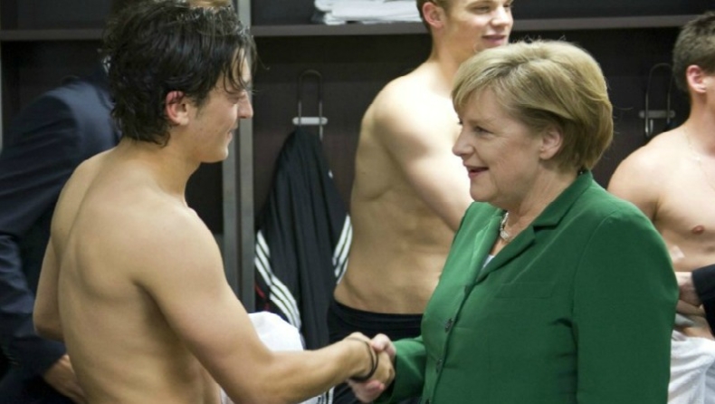 Τη... βρίσκει με την μπάλα! (pics)
