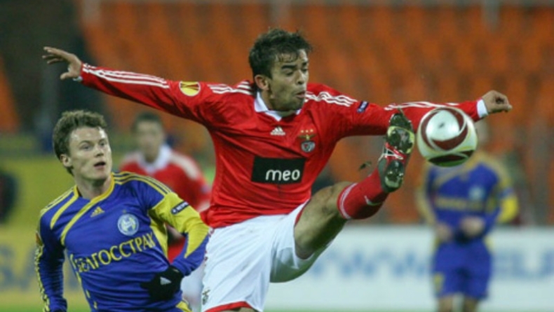 «Μνηστήρες» για Βίτορ