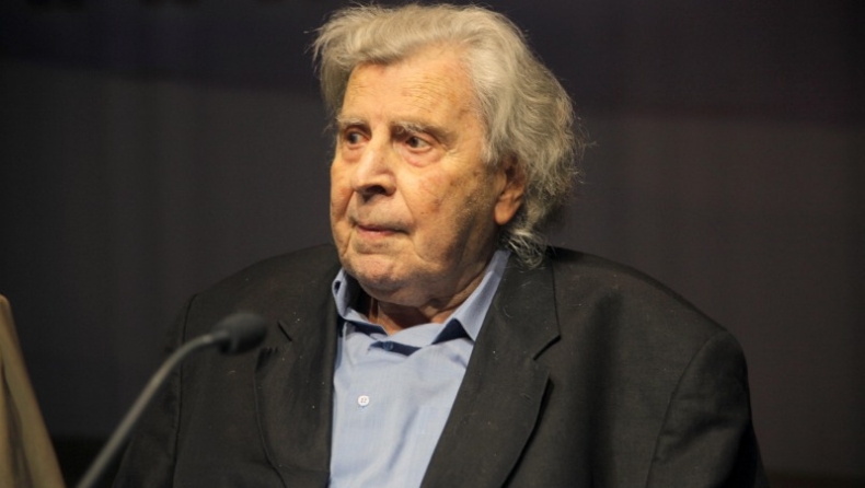 Στο πλευρό του Αλέξη Τσίπρα ο Μίκης Θεοδωράκης