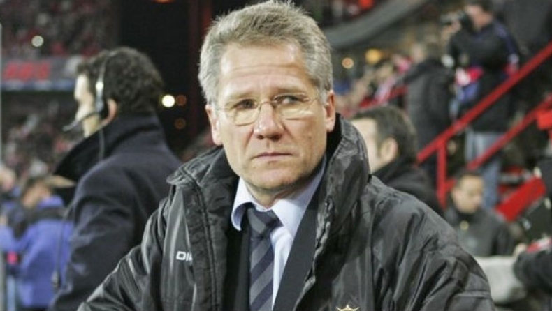 Σε δημοψήφισμα ο Μπόλονι