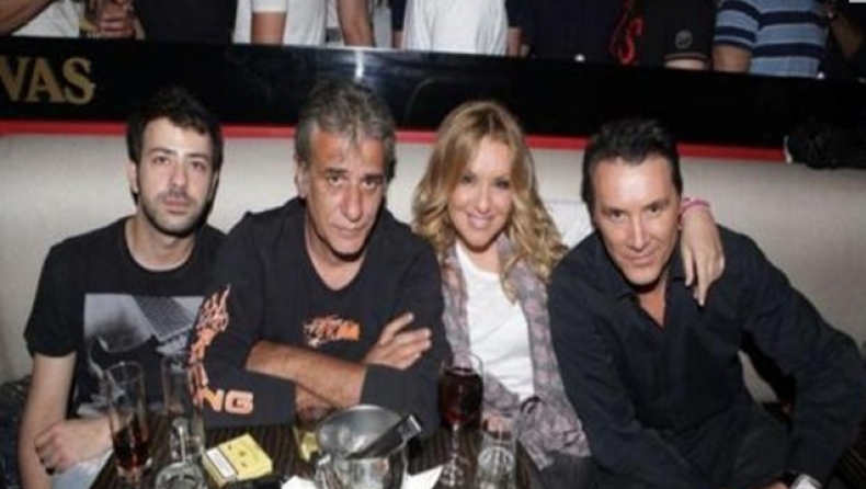 Κάτι... τρέχει με τη Γερμανού!