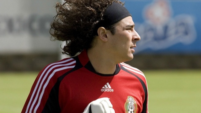 Υπέγραψε στην Αζαξιό ο Οτσόα!