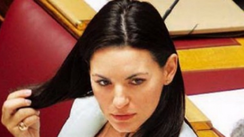 H Mέρκελ είδε την πλάτη της Κεφαλογιάννη!