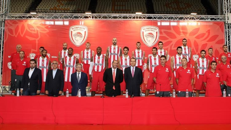 H «ερυθρόλευκη» media day σε εικόνες