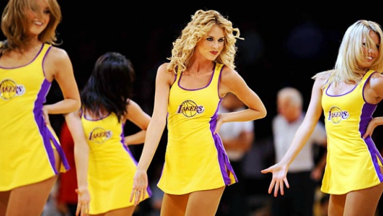 «Like» στους Λέικερς!