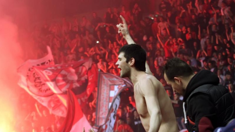 Αποθέωση για τους παίκτες