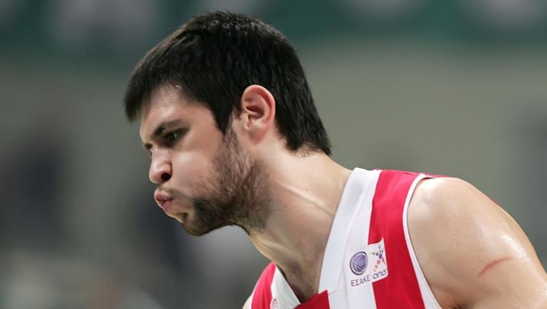 «Με τον κόσμο θα είμαστε όπως πρέπει»