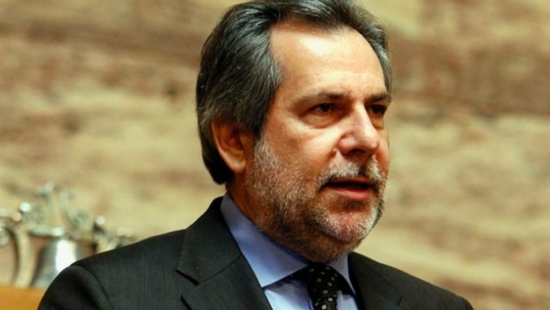 Οφειλές Παπουτσή σε διαιτητές