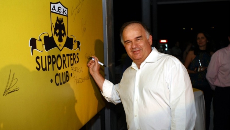 «Συμφωνώ με Ντέμη για τα χρέη»
