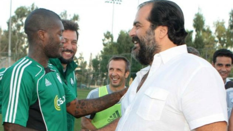 Με σορτσάκι ή με ...φούστα, είναι προκλητικός!