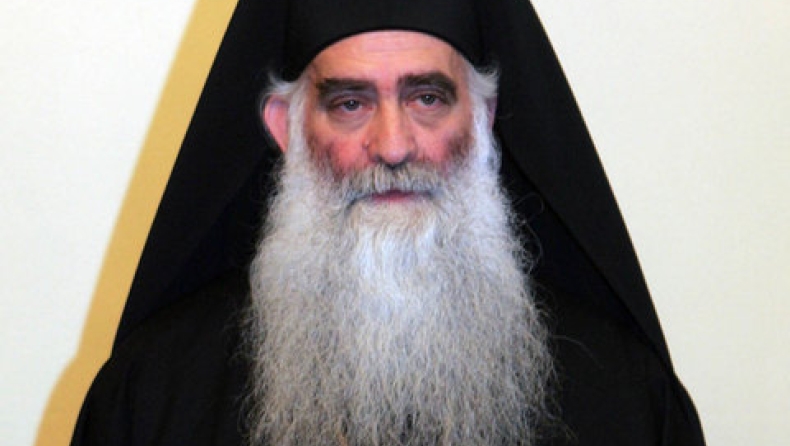 «Αγιοι σώστε τη χώρα...»