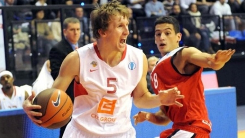 Καλή πρεμιέρα για Νίμπουρκ