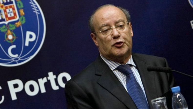 Σάλος στην Πόρτο, κατηγορούν τον πρόεδρο ότι προσέλαβε... μέντιουμ στο ιατρικό τιμ με μισθό 15.000 ευρώ!