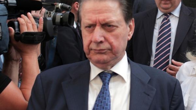 Bύρων Πολύδωρας uber alles