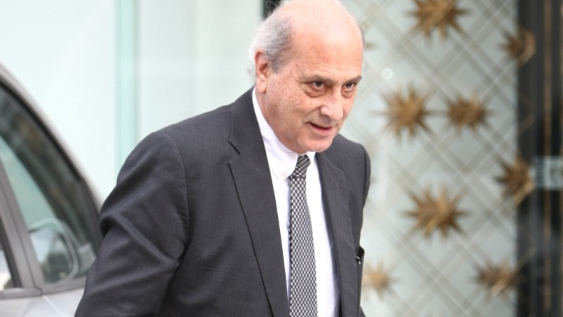 «Μέσα» και του Πολέμη!