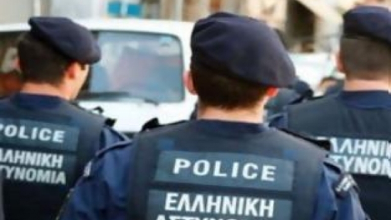 Αστυνομικοί «κοντά» στη Χρ. Αυγή