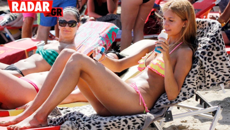 Η Άννα Πρέλεβιτς στην παραλία! (pics)