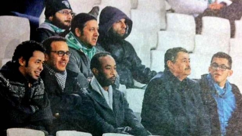 «Υπάλληλοι της πρεσβείας»