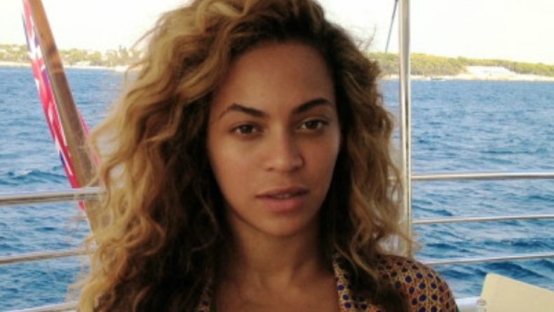 Το καυτό μπικίνι της Μπιγιόνσε! (pic)