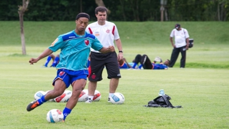 Στα άκρα με Φλαμένγκο ο Ροναλντίνιο!