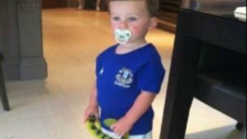 Με φανέλα της Έβερτον ο μικρός Ρούνεϊ!