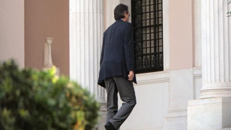 Ο Σαμαράς στηρίζει... ΠΑΣΟΚ